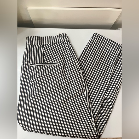 Hollister Straight Leg 7/8 Pants | Size M - Picture 1 of 5